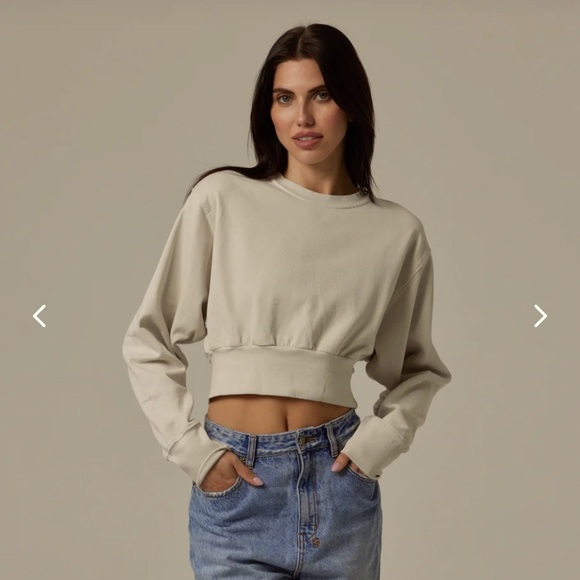 TALENTLESS - DOLMAN CROP CREWNECK - NWOT - CEMENT - XS - Picture 1 of 8